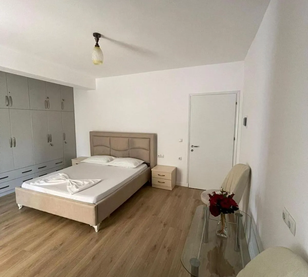 Konukevi Beach Side Rooms Saranda