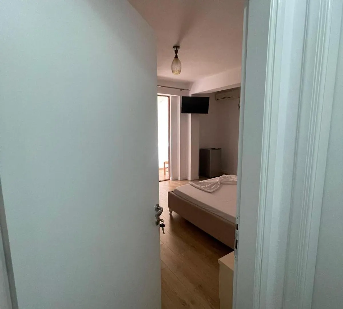 Beach Side Rooms Saranda 0*,