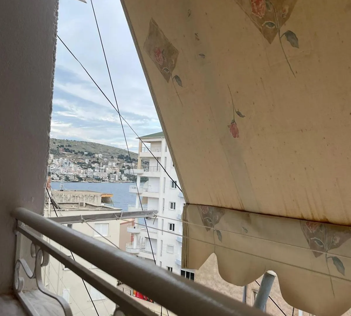 Beach Side Rooms Saranda 0*,  Arnavutluk